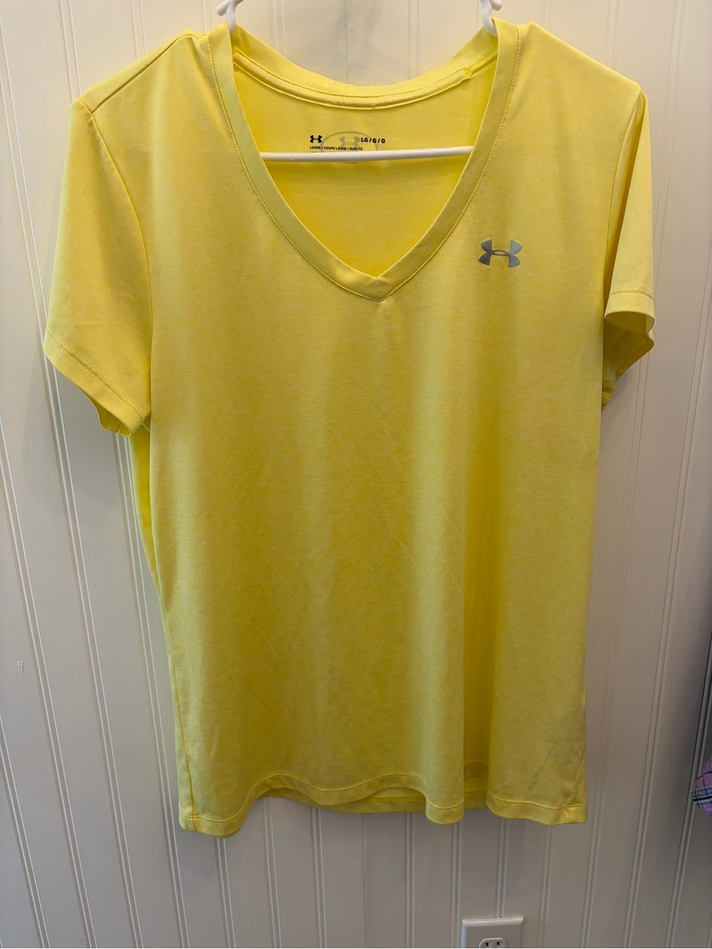 Under Armour Bright Yellow V-Neck Loose Performance Tee
